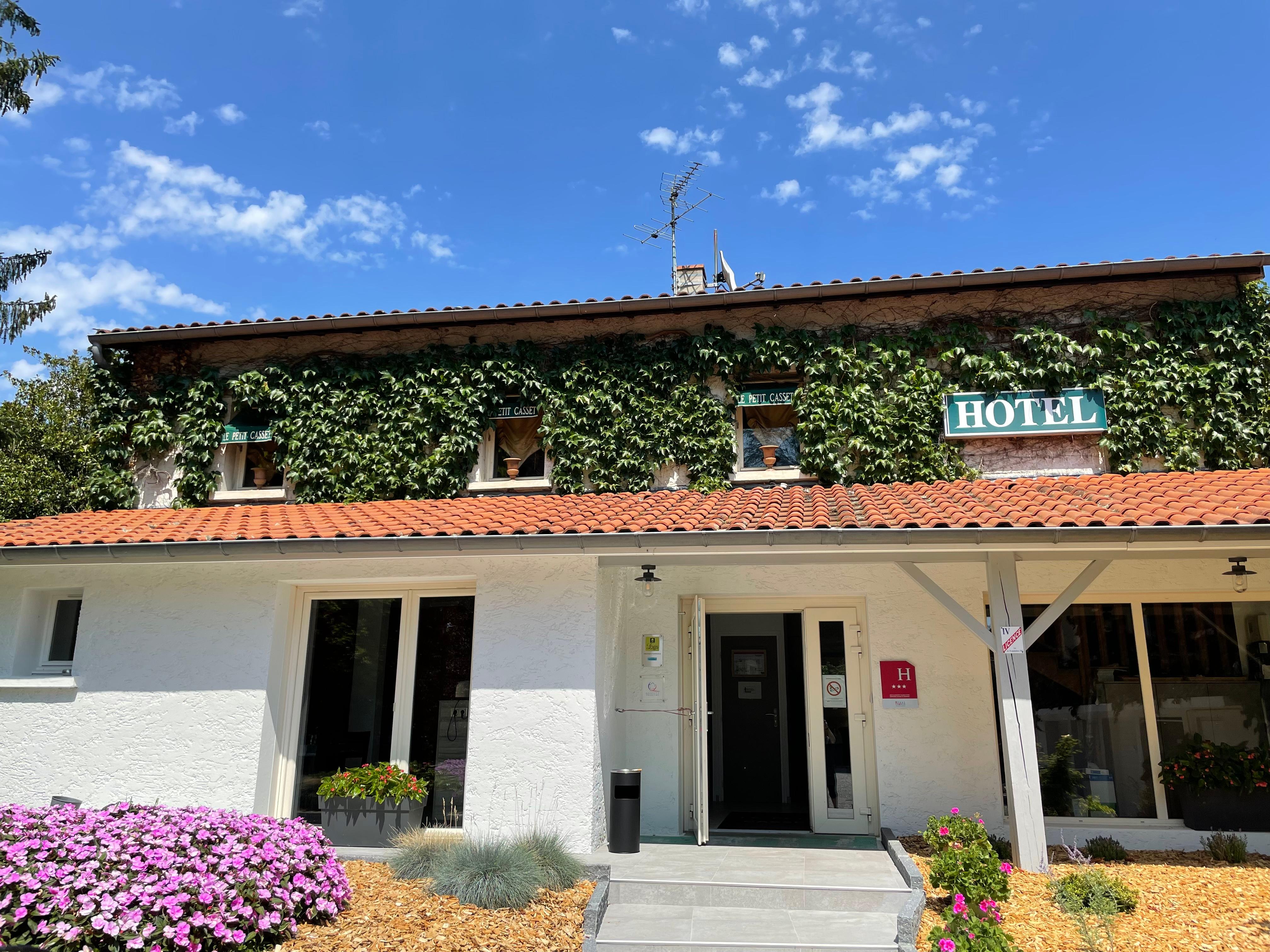 Hotel entrance from outside 