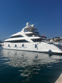 Moments away from the marina