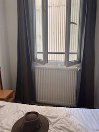 A wall sone 1 metre from the window