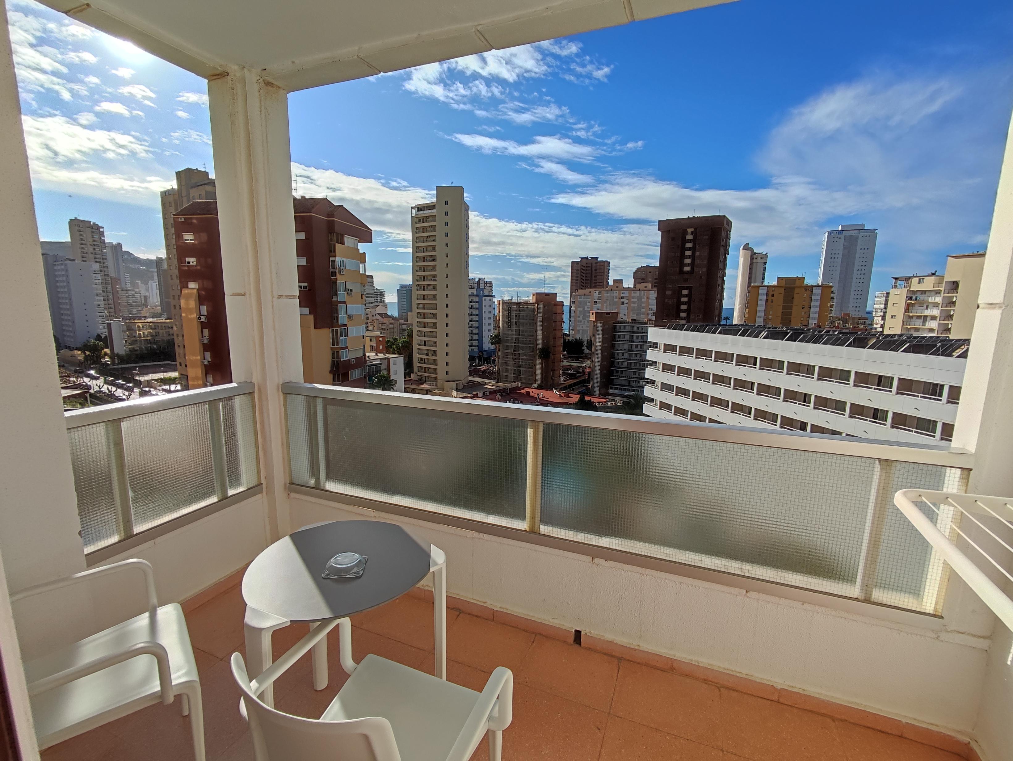 Vistas del balcón de la habitación desde la planta 6