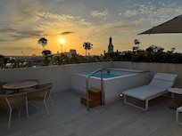 Alguna de las suites tienen jacuzzi al aire libre privado