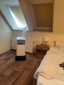 “Air conditioning” terrible solution and extremely noisy