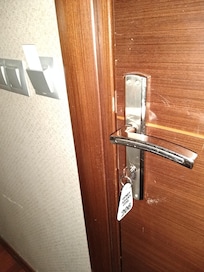 Could lock door while leaving heat on