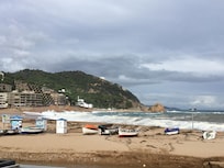 Vu de la chambre la plage après un gros coup de mer endiablée mais tellement merveilleux