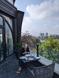 Morgenmad på terassen