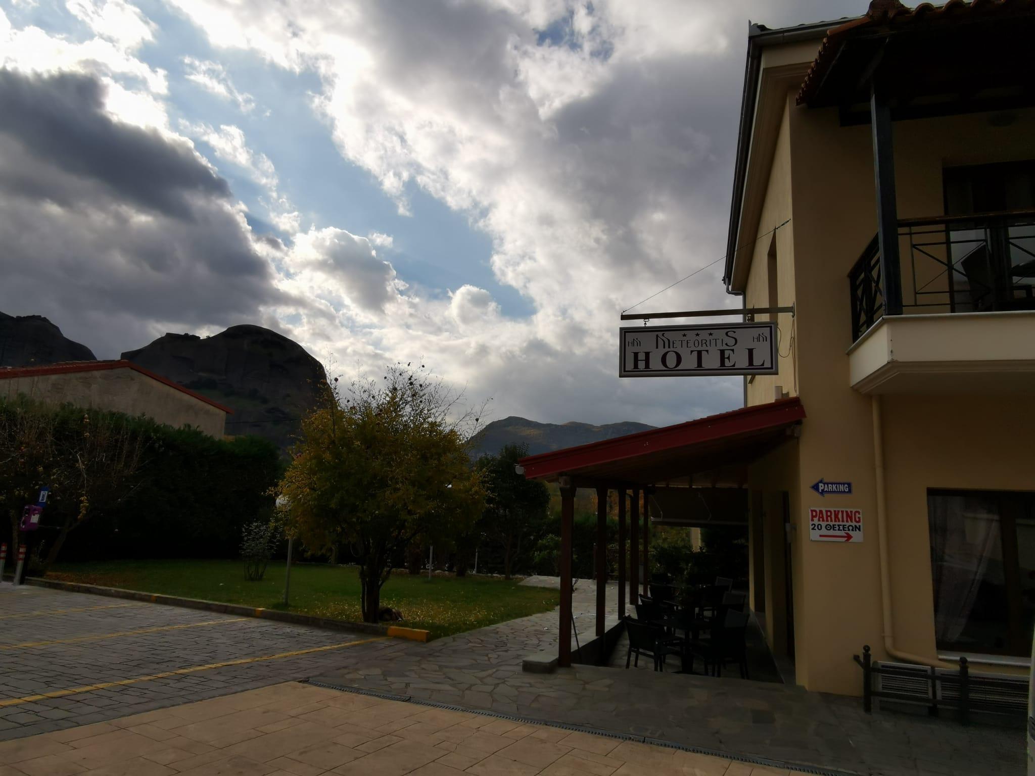 Meteoritis Hotel