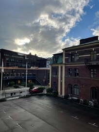 Utsikten från den tyvärr stängda takterrassen. Hade varit mysigt om man hade kunnat köpa enndrink däruppe.