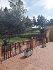 Jardín del hotel precioso!!.
