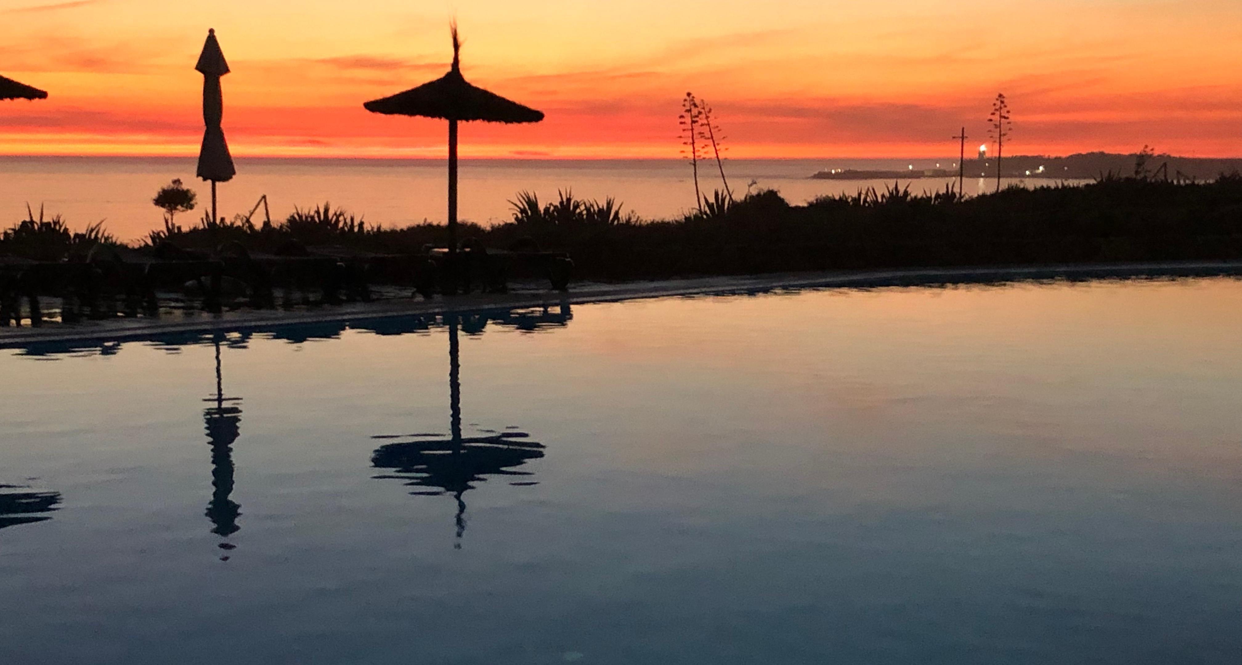 ... og slik er solnedgangen her!