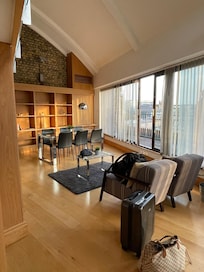 Great living dining space