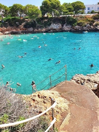 Nedgang fra swimmingpool til vigen