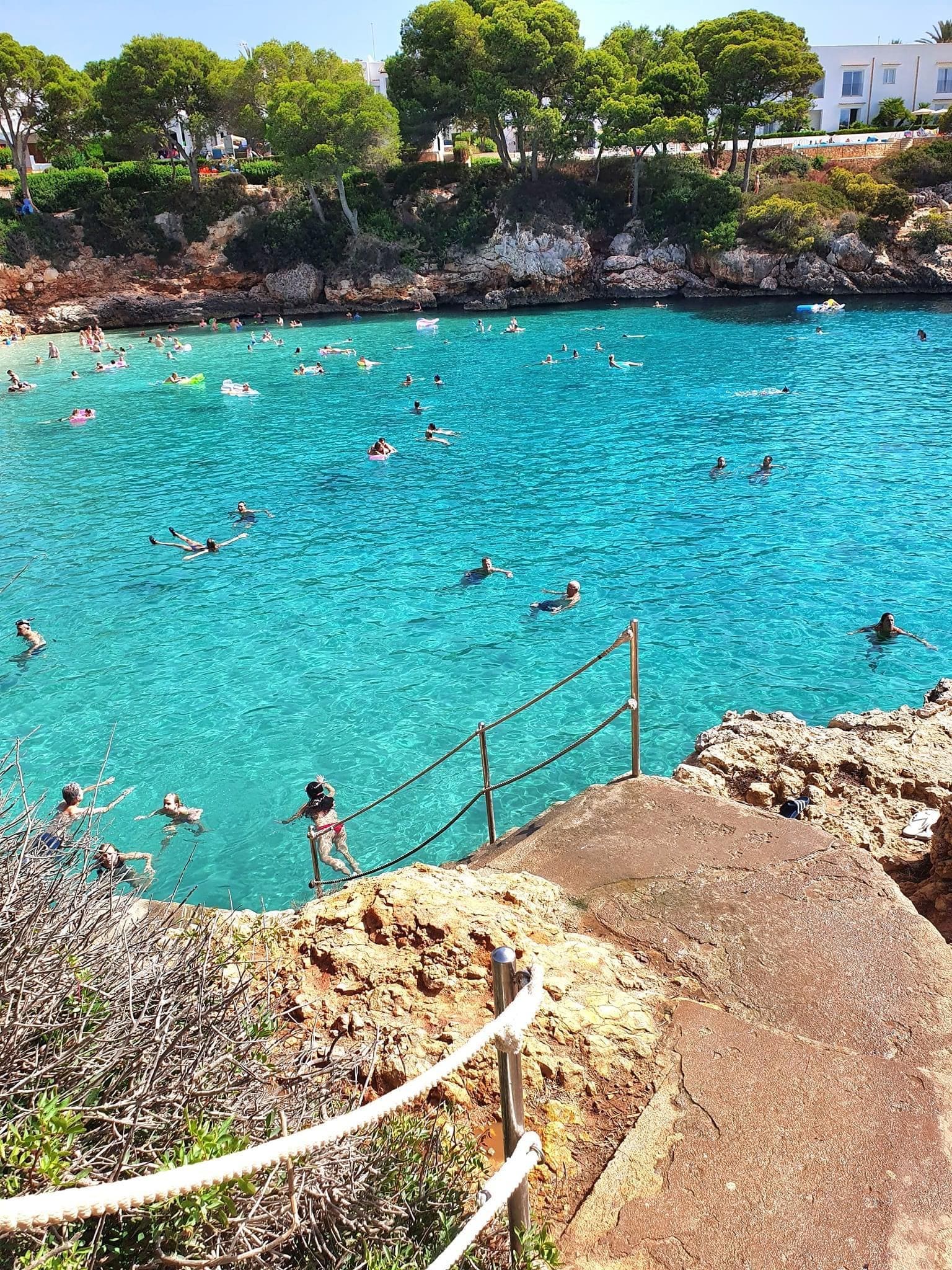 Nedgang fra swimmingpool til vigen
