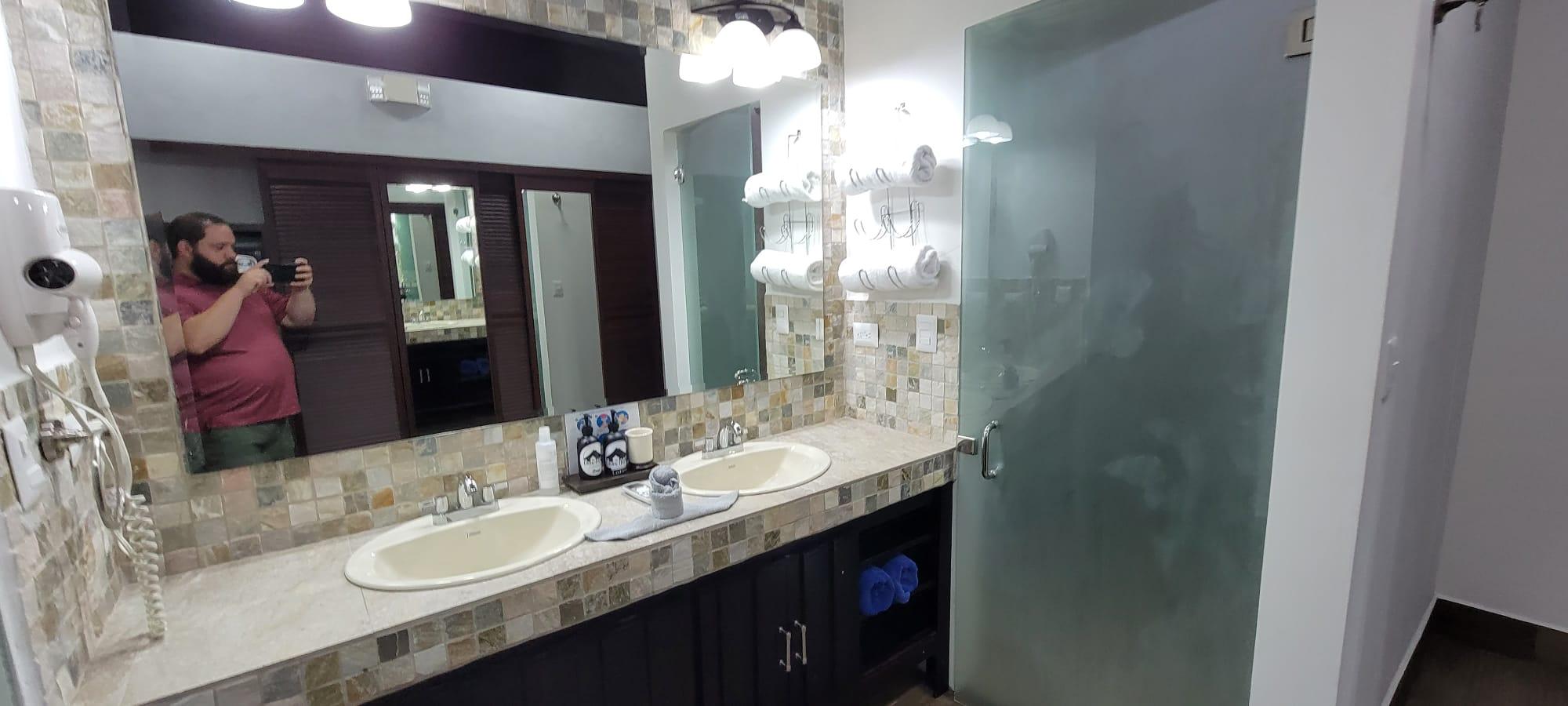 Double vanity