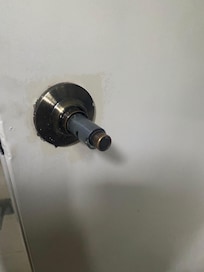 Manija del baño de la habitación