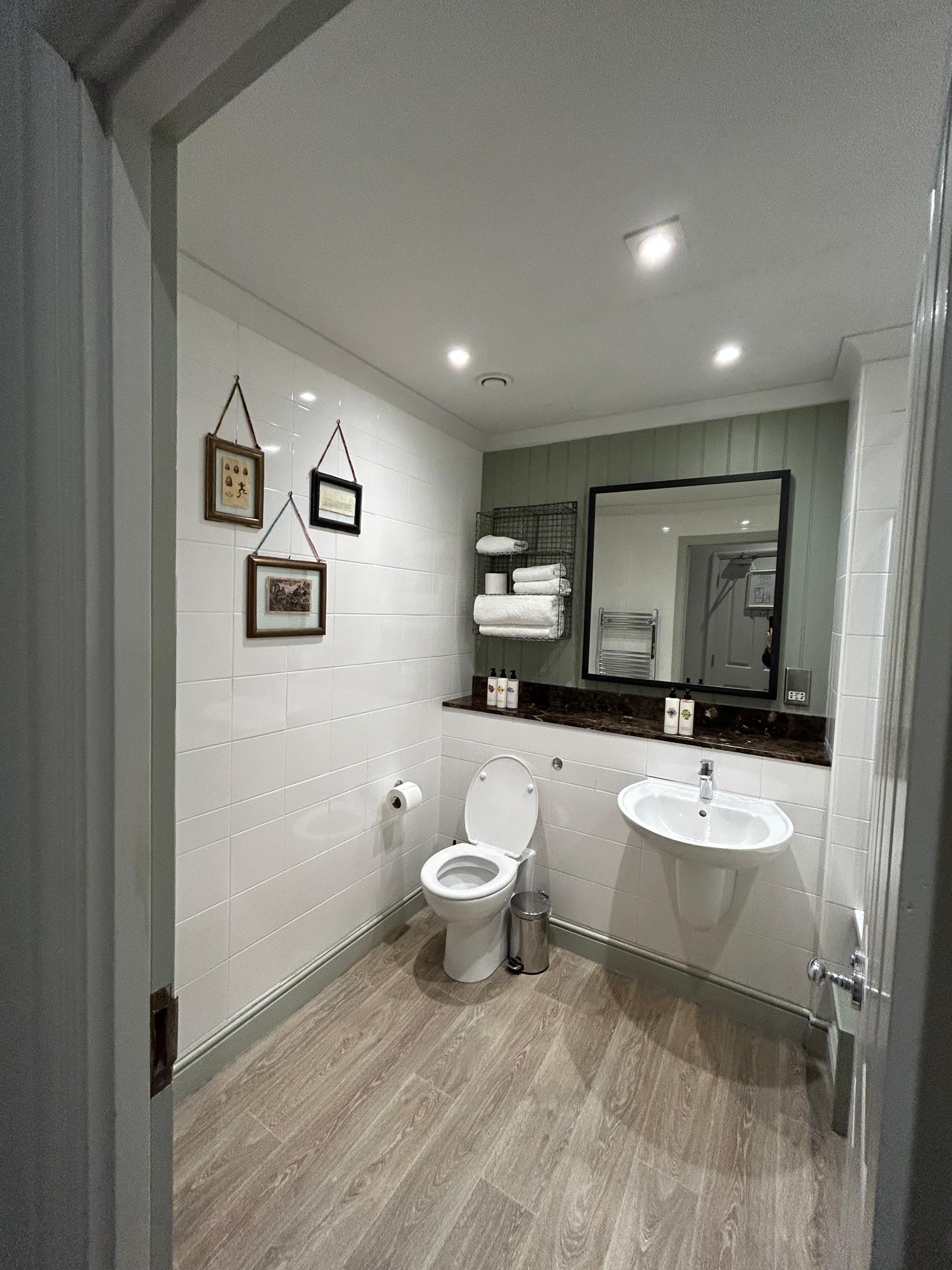 En-suite Bathroom