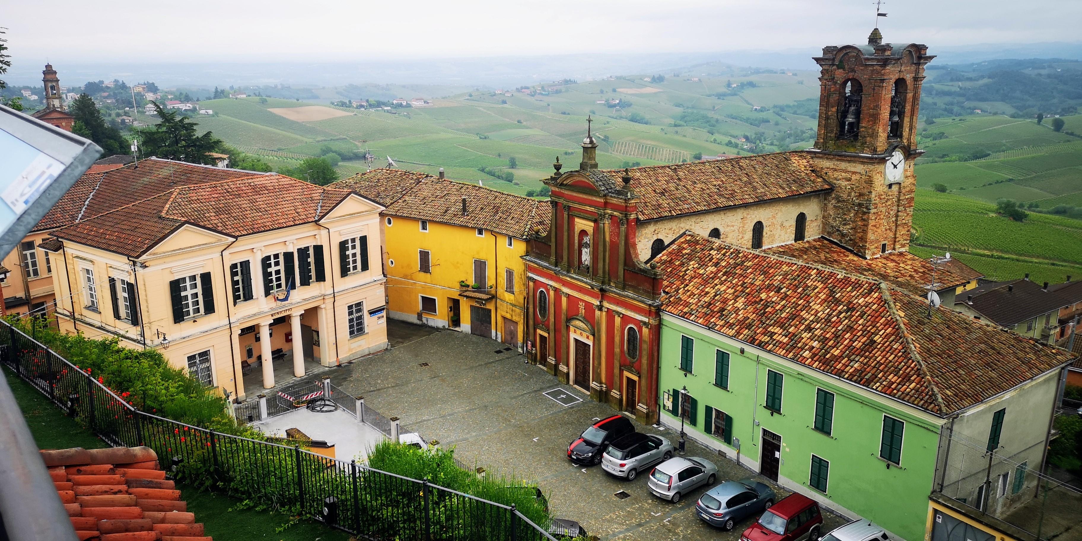 Dal Belvedere di fronte all'albergo.