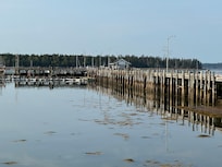 A quick walk to waterfront
