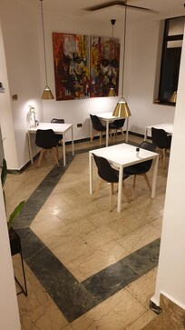 Breakfast room.