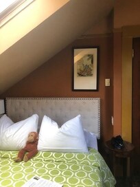 Second room I stayed in - The Ken Kesey.  A bit smaller, but totally snug as a bug, tucking down into the eaves, with the skylight above me.  <3