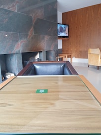 Le Bar