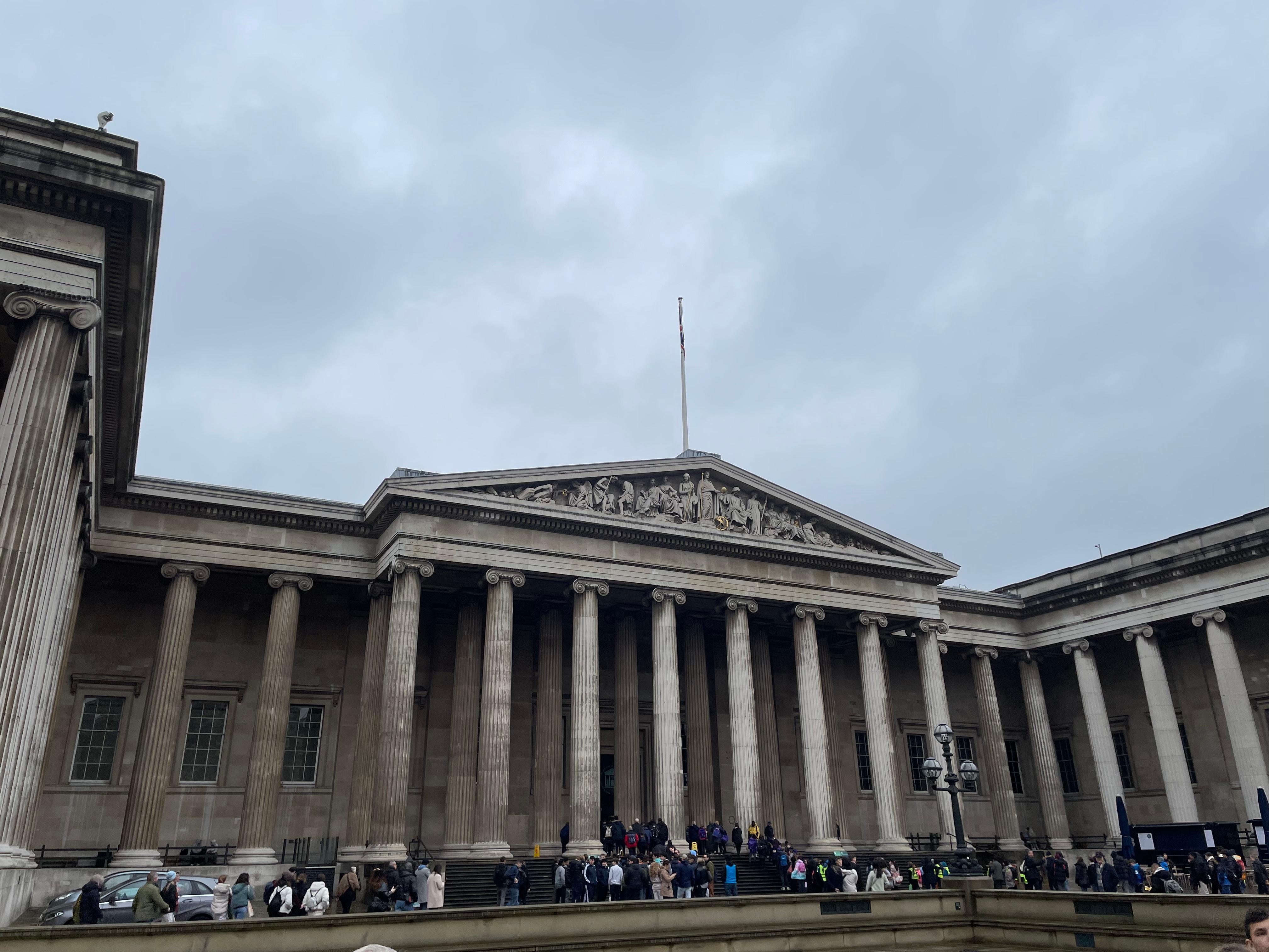 British Museum이 호텔 주변에 있어서 접근성이 좋아요.