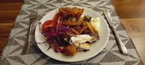 Buffet food
