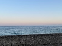 朝の海