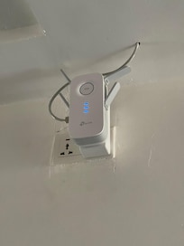 5G fast WiFi on hallway ceilings