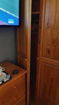 Wardrobe door not opening