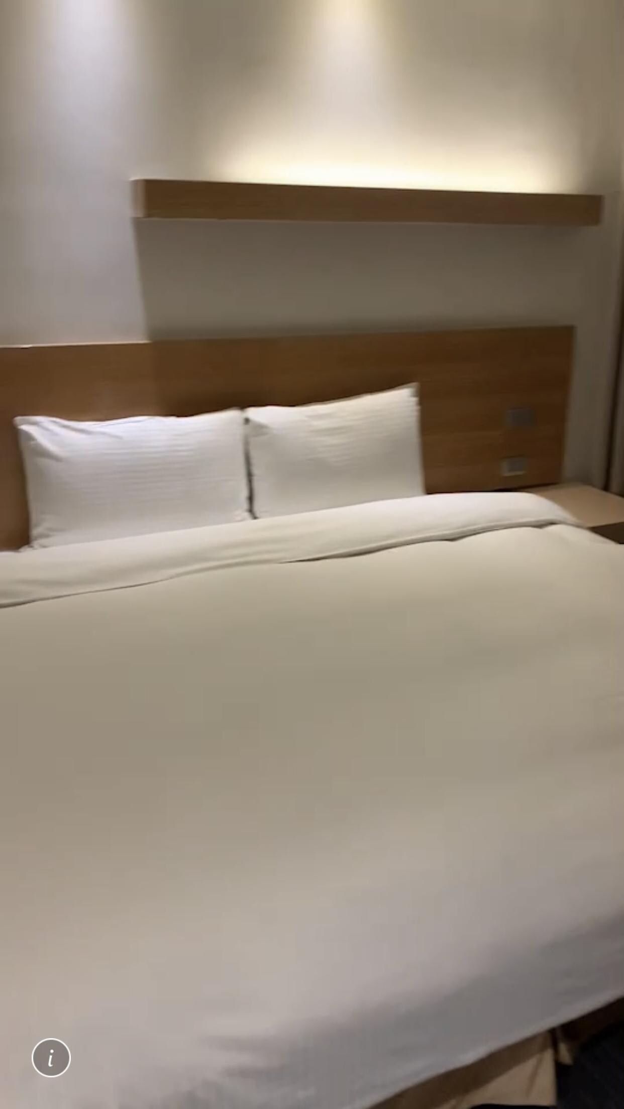 雙人床乾淨舒適整齊