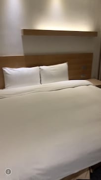 雙人床乾淨舒適整齊