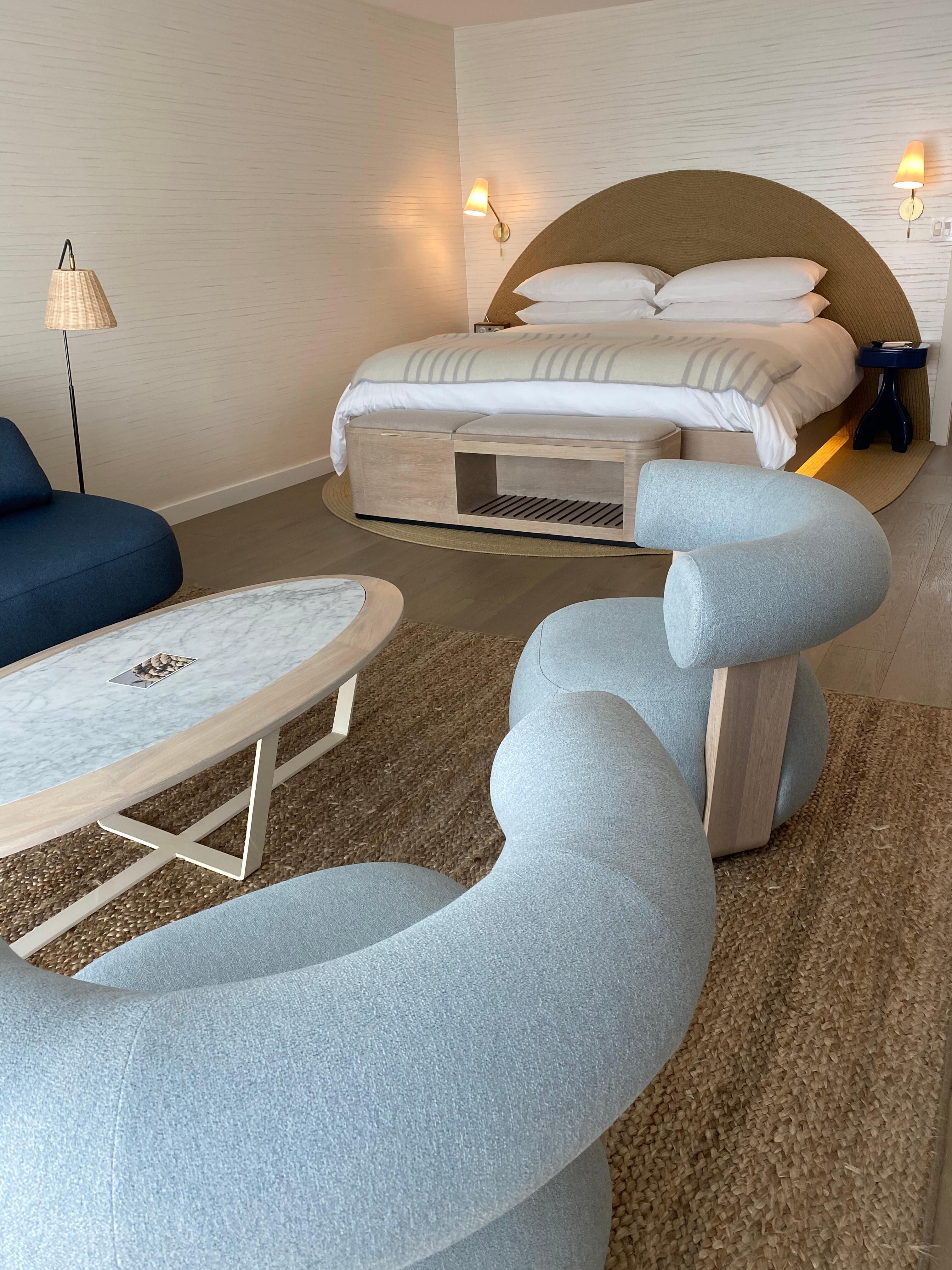 Roomy & comfortable.