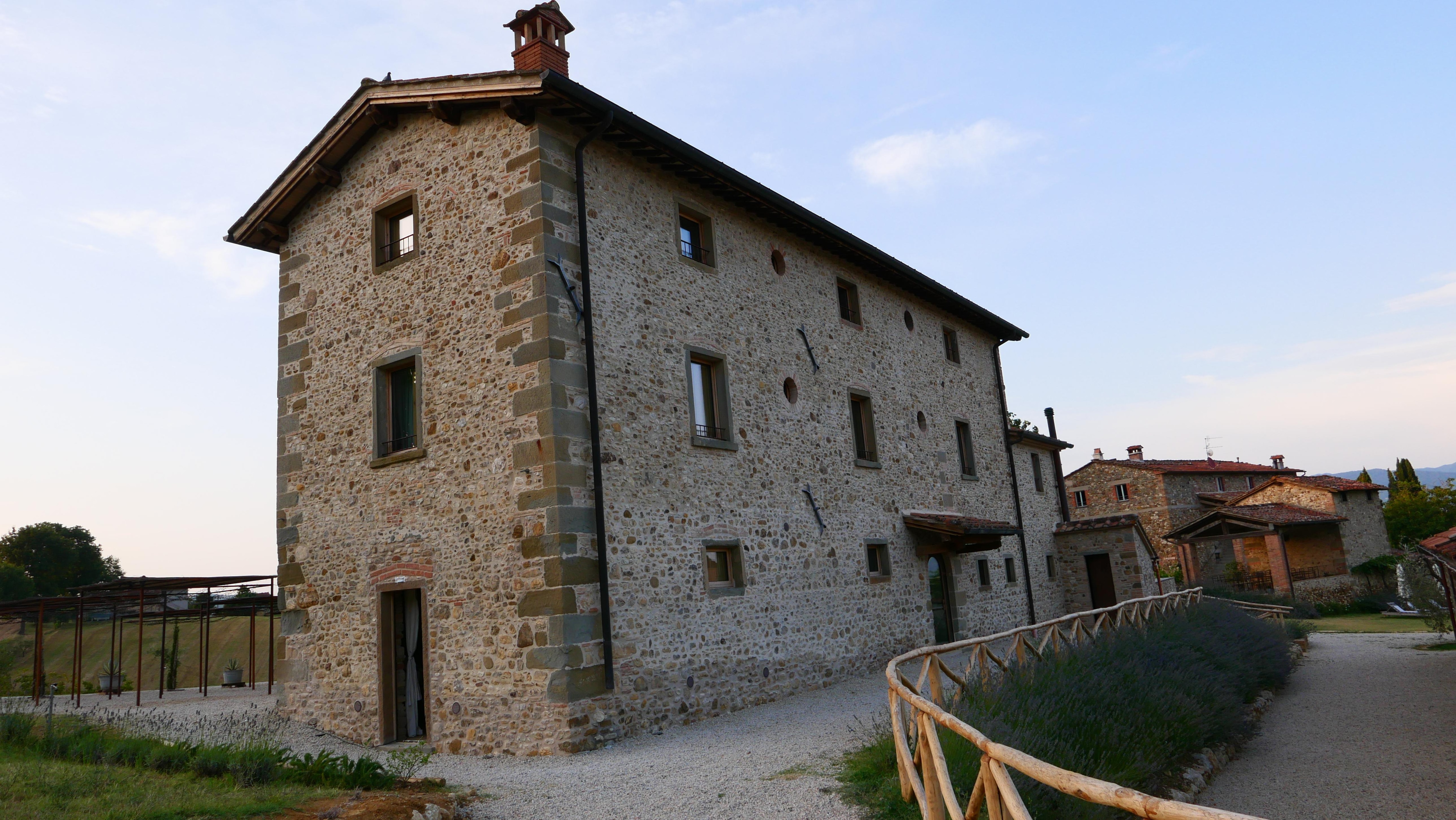 Newly renovated farm building with fabulous interiors!