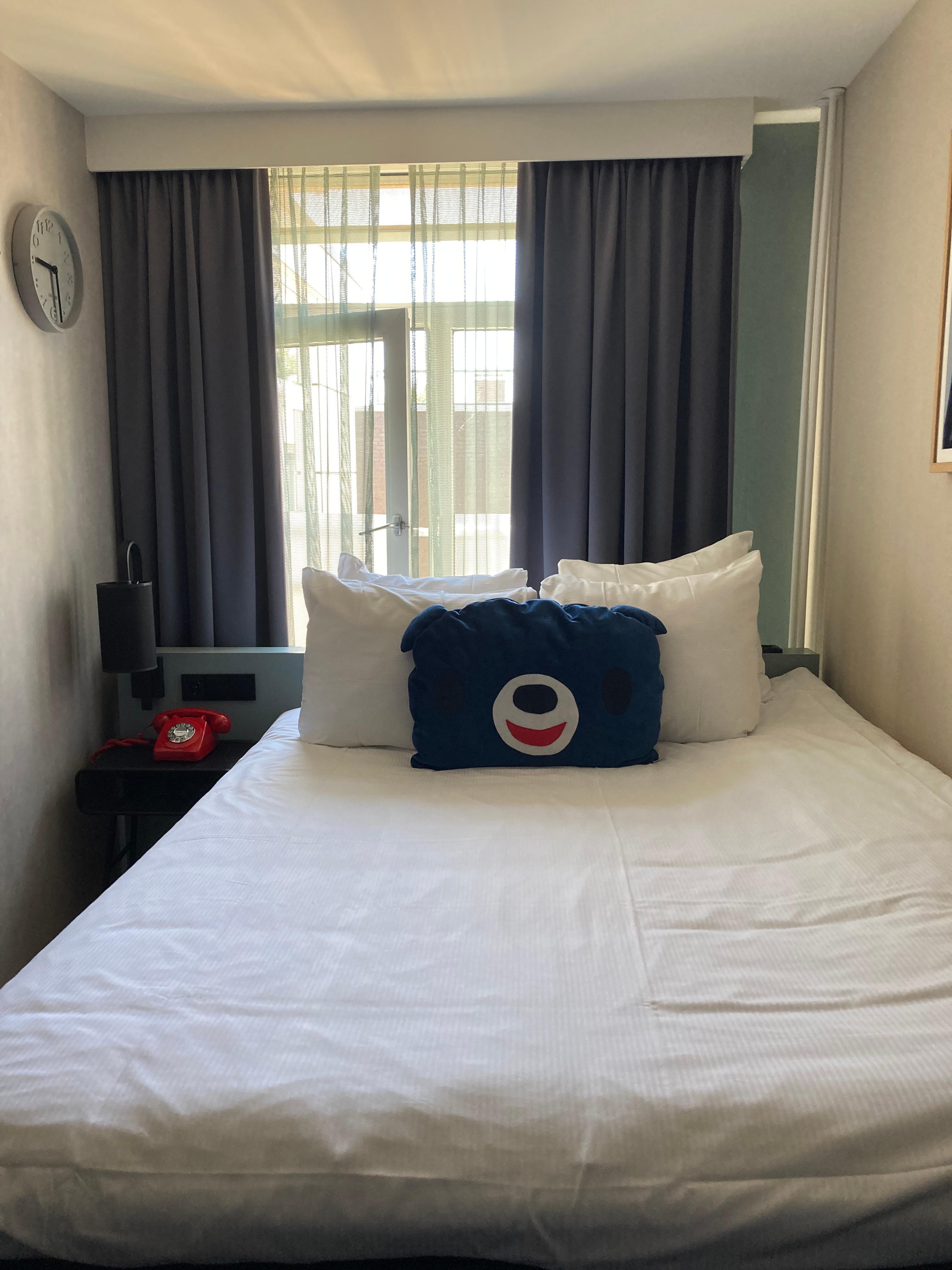 Comfortable bed. USB port next to bed.