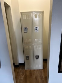 Lockers on each room