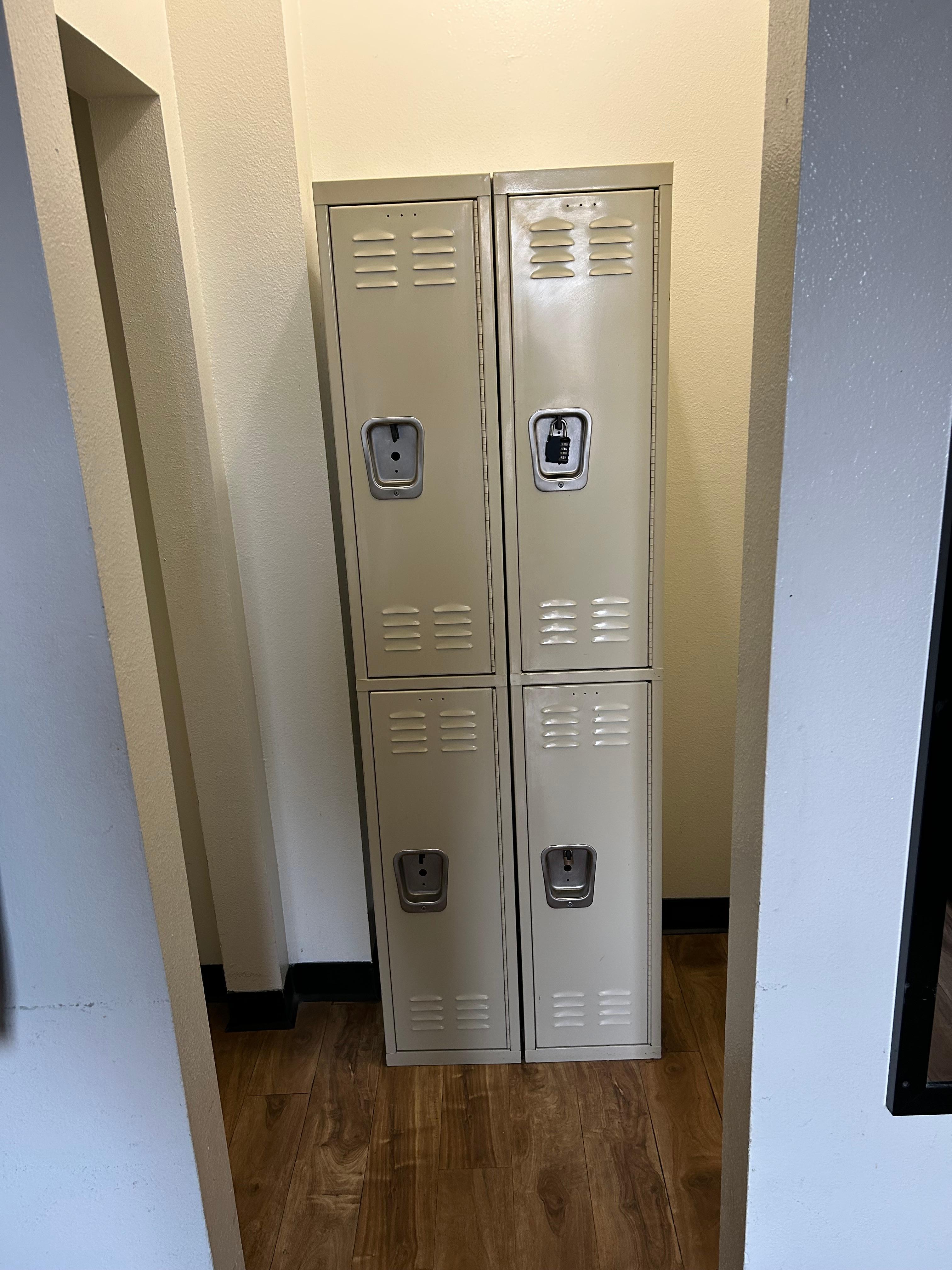 Lockers on each room