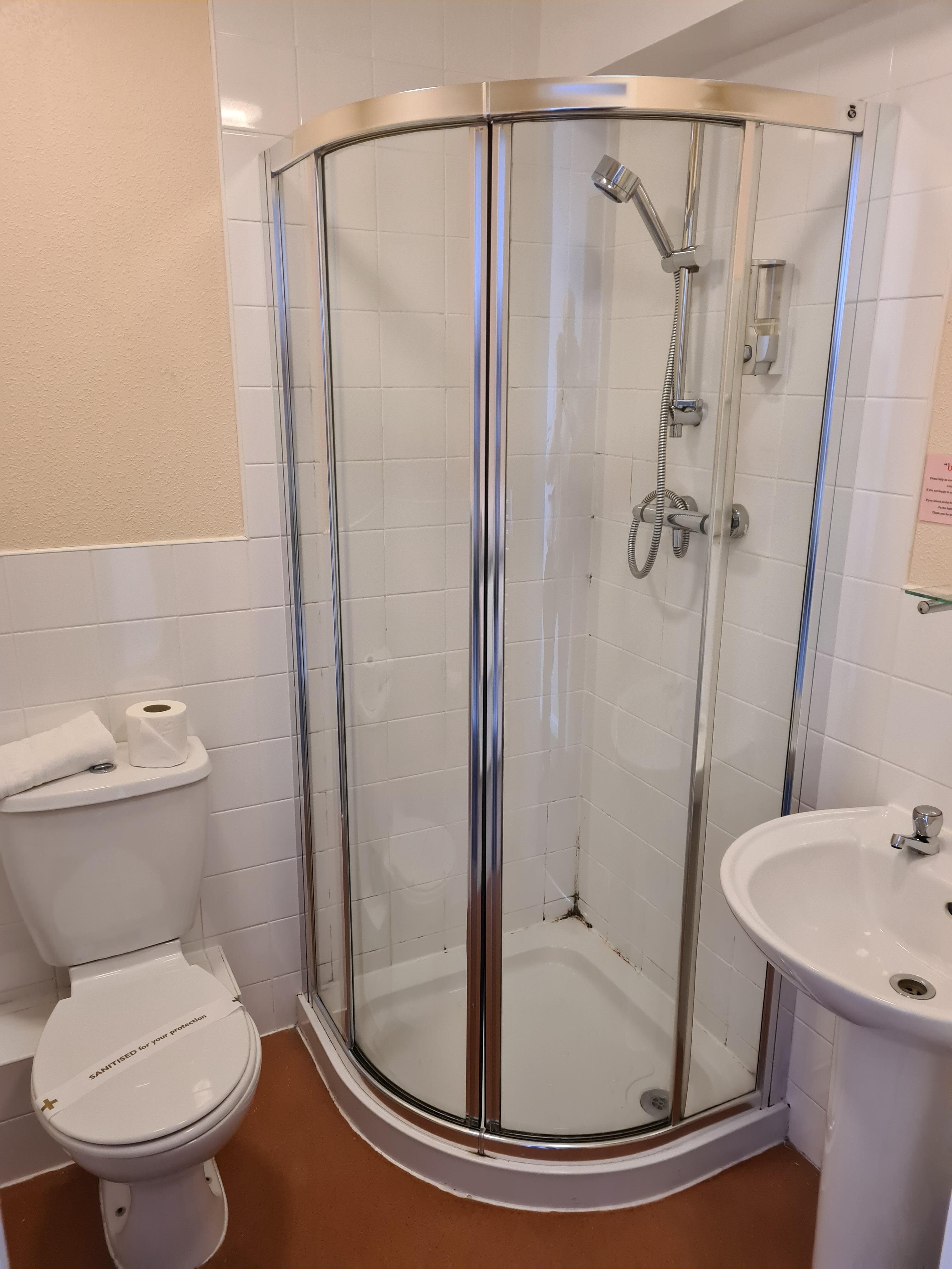 Nice sized bathroom with heated towel rail