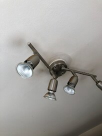 Mucky light fitting