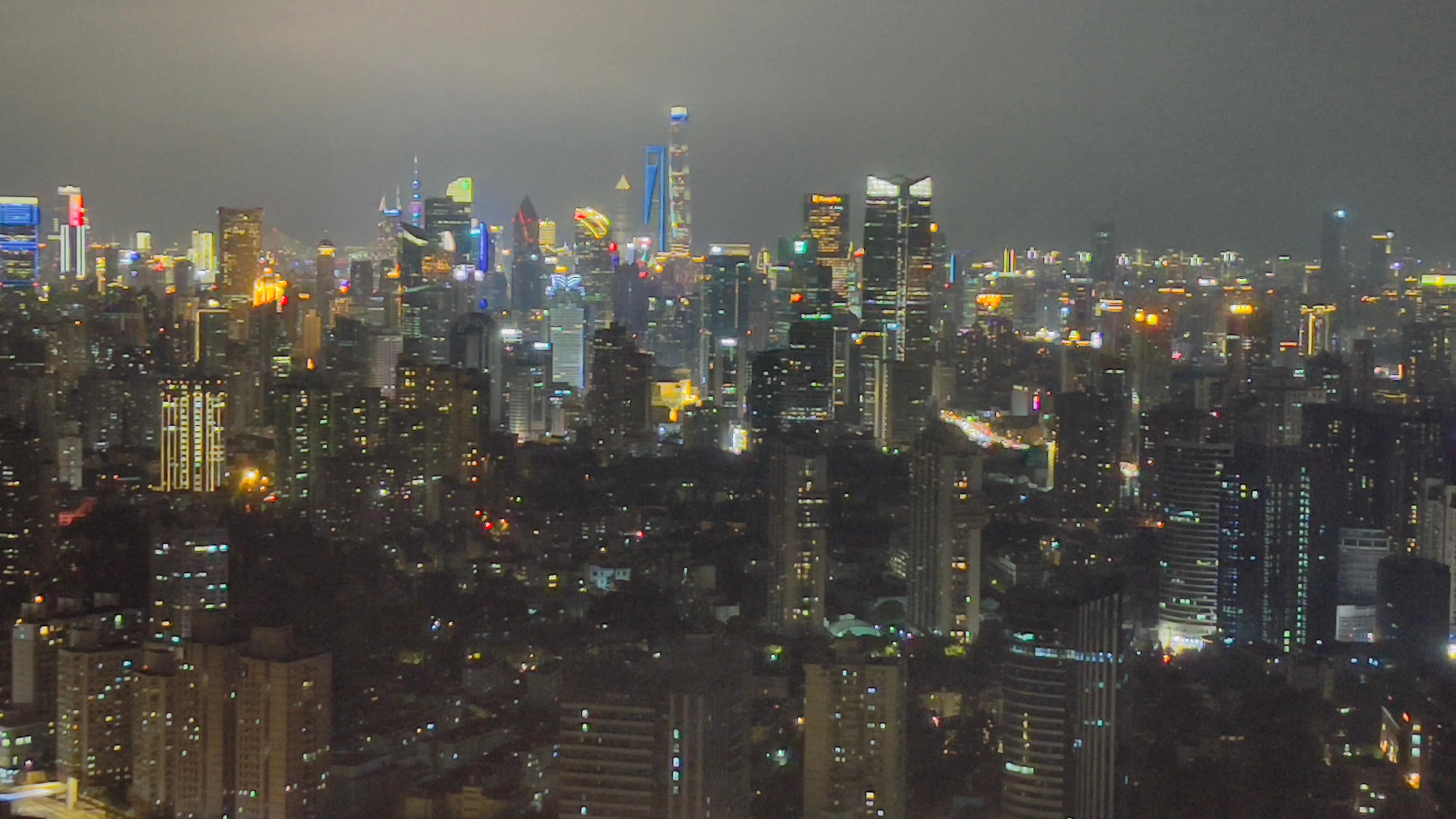 房間內夜景