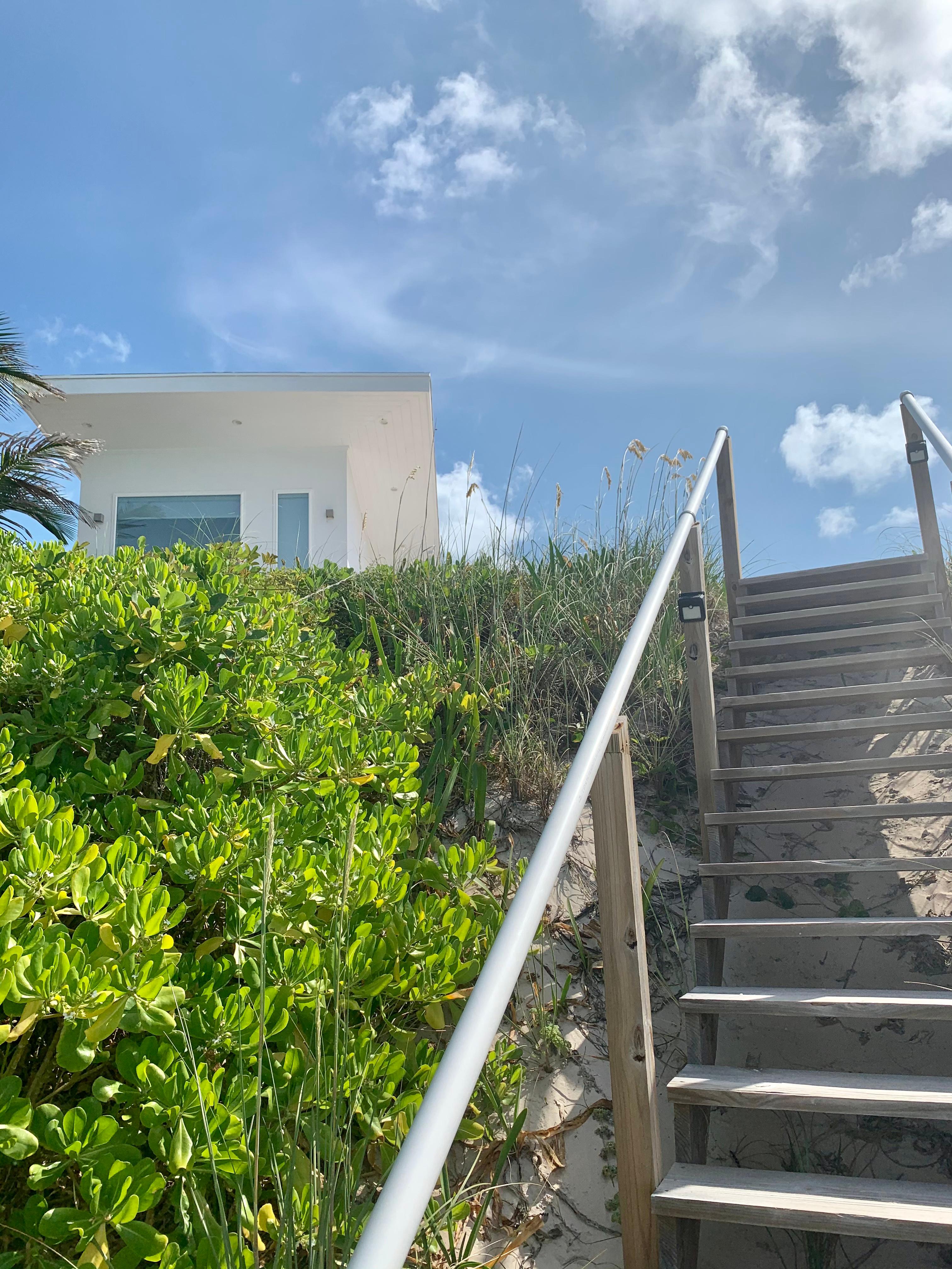 Steps down to the beach 