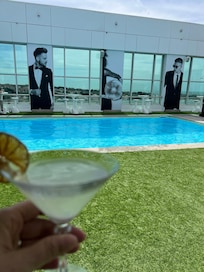 Piscina exterior, no rooftop