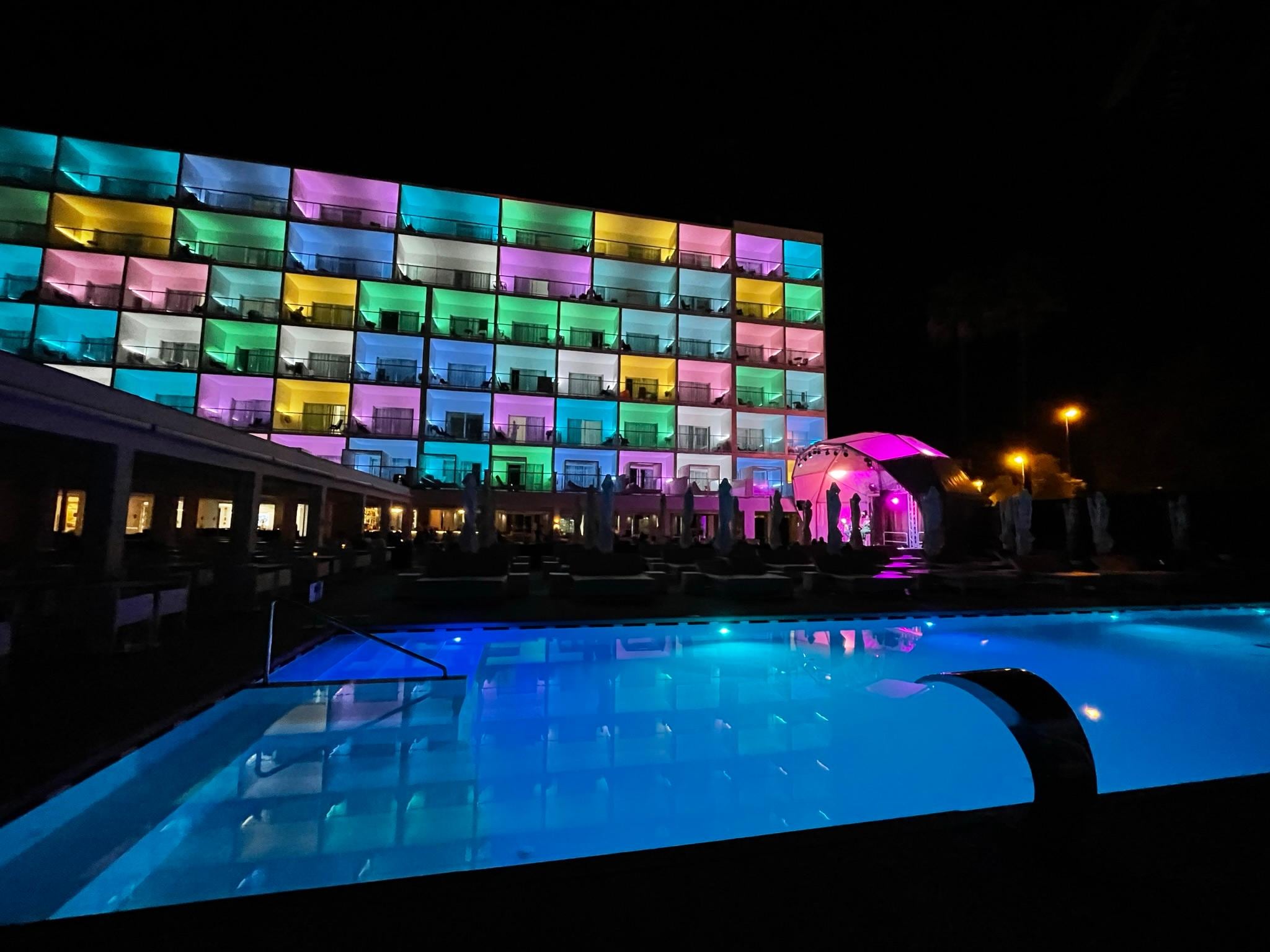 Piscina Chill out con concierto
