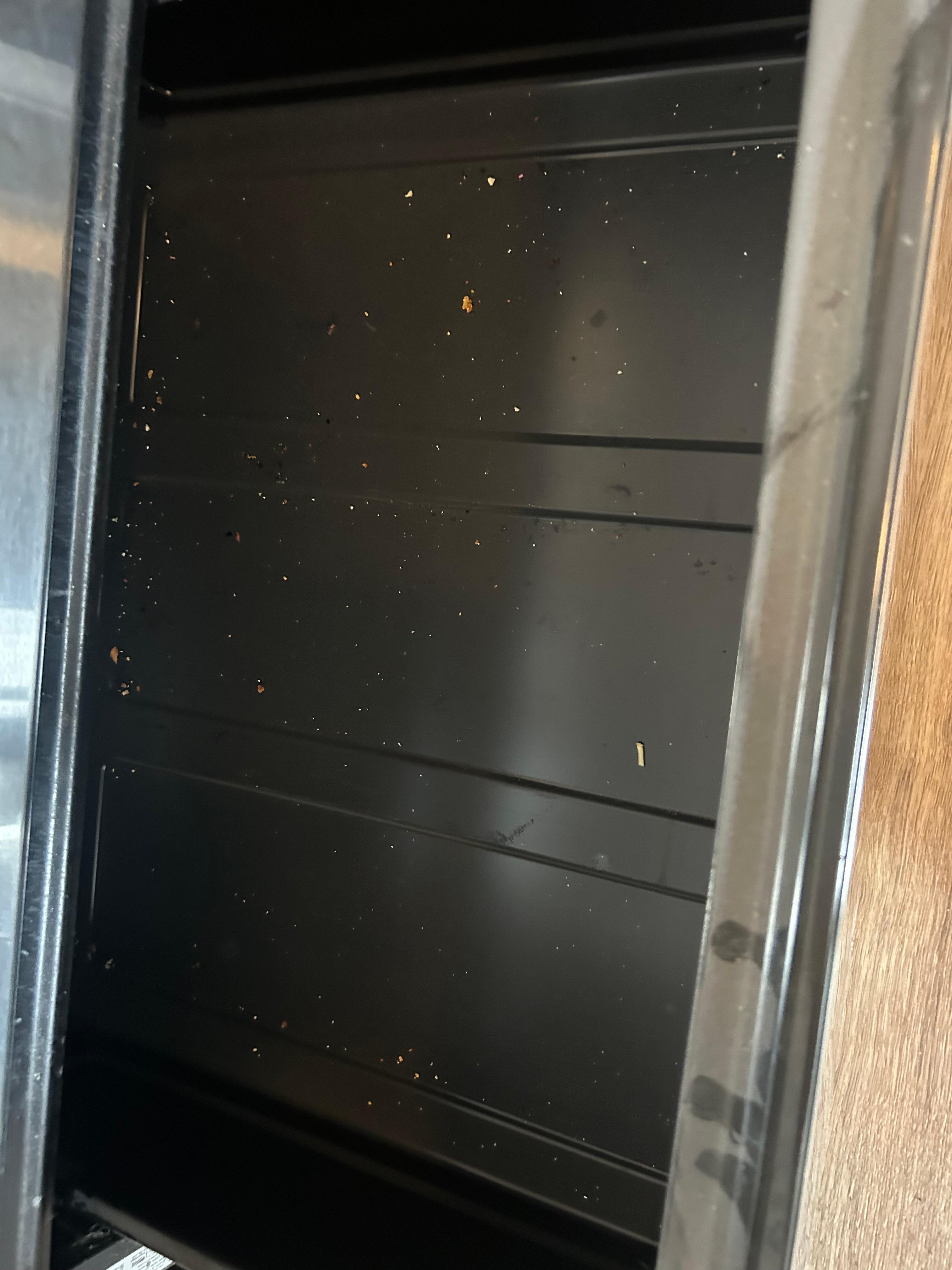 We were hoping to find a pan to cook our dinner on, but alas, there was not one and the oven was very dirty.