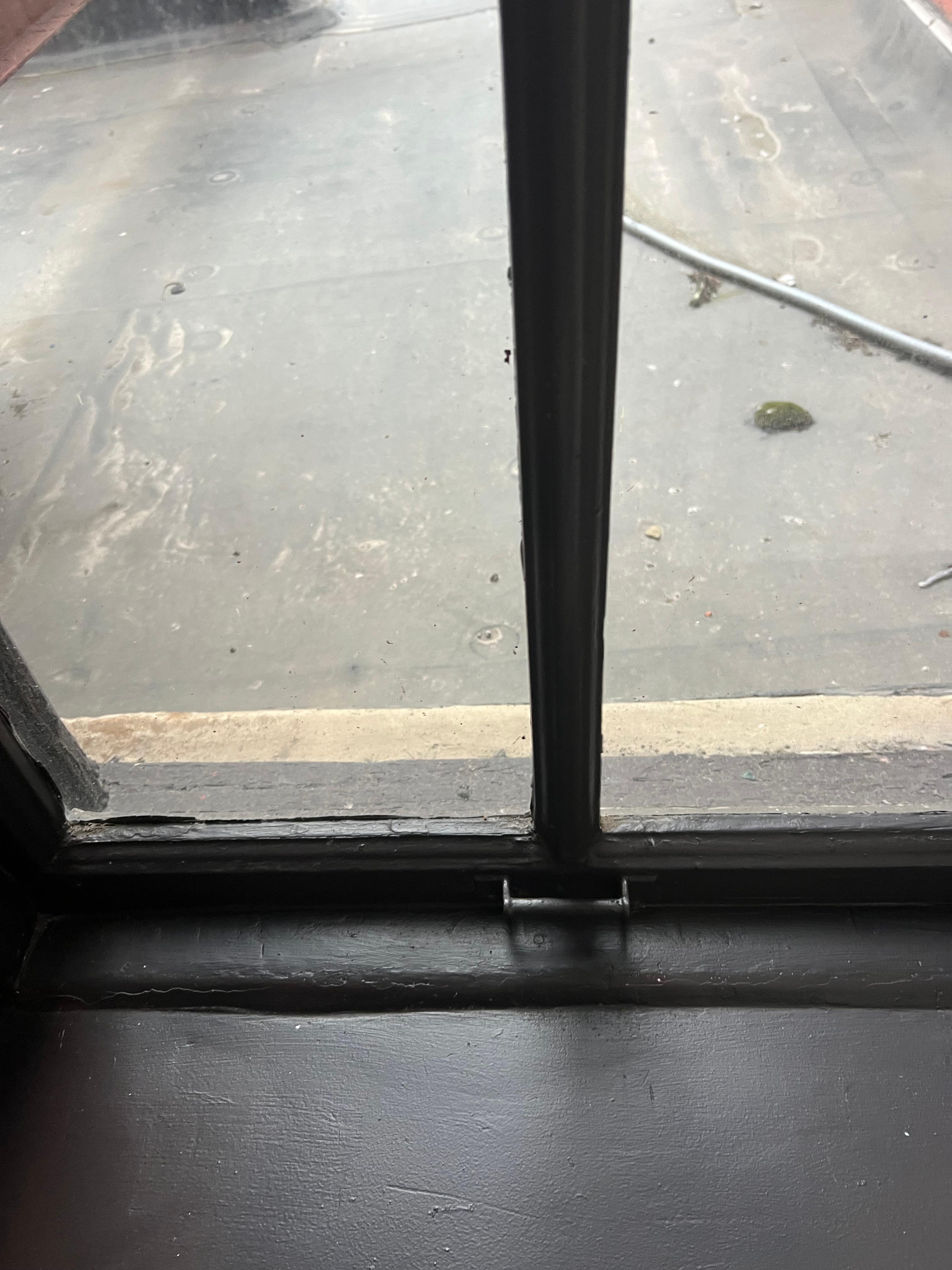 Photo of window painted shut