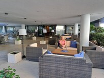 Outside bar