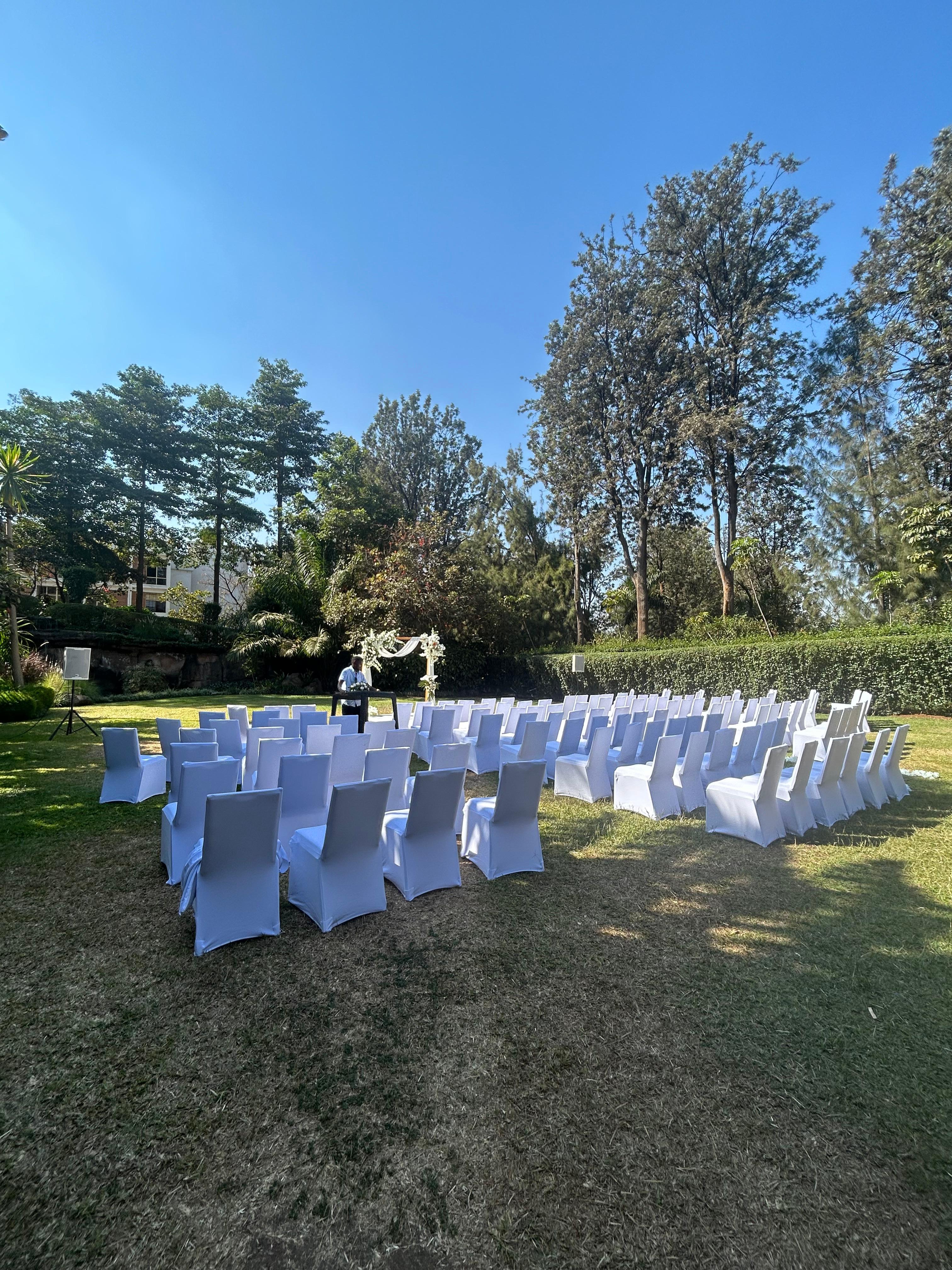 Wedding in the garden 