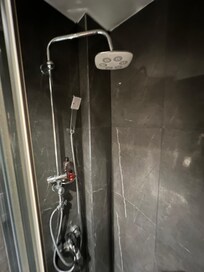 Colonne de douche pour une douche reposante et rafraîchissante
