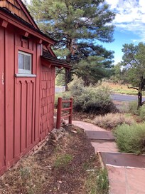 Cottage no 6194