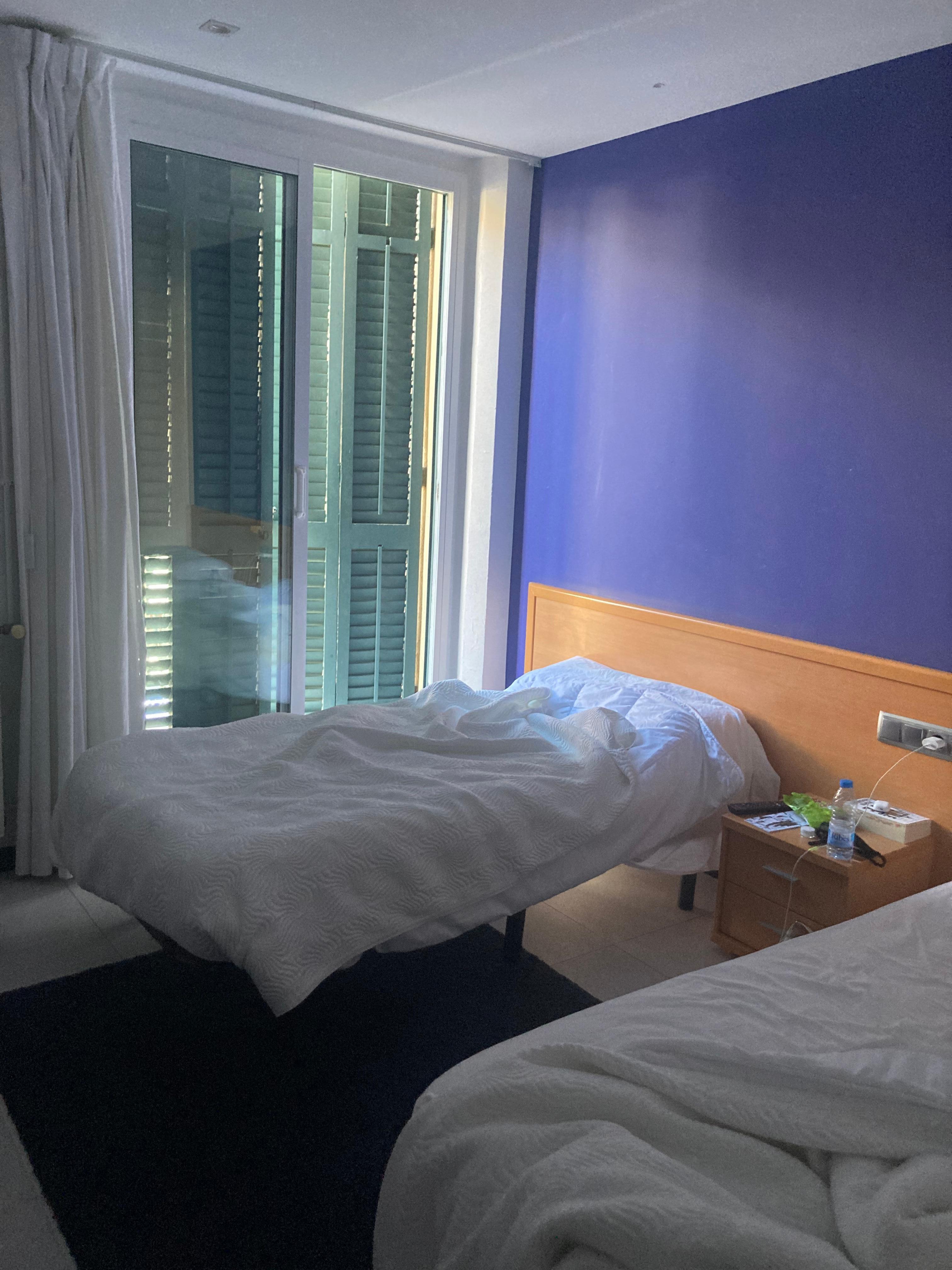Room has A/C