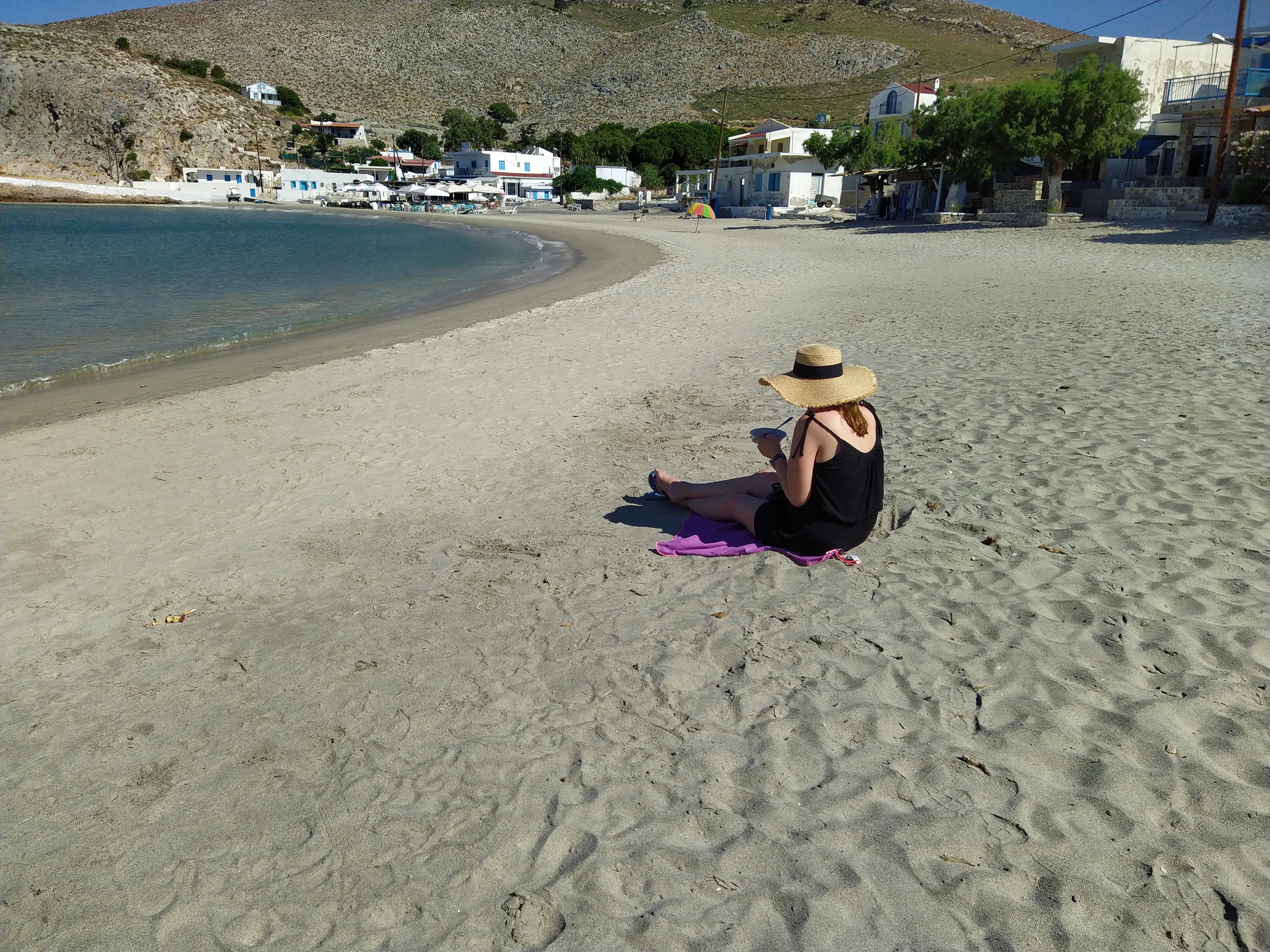 Breakfast on an empty beach before day trips arrive 